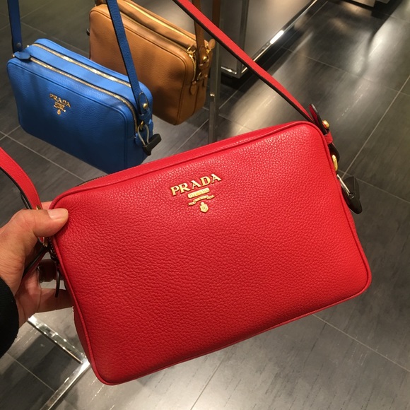 Prada - Vitello Phenix Crossbody - Picture 3 of 8